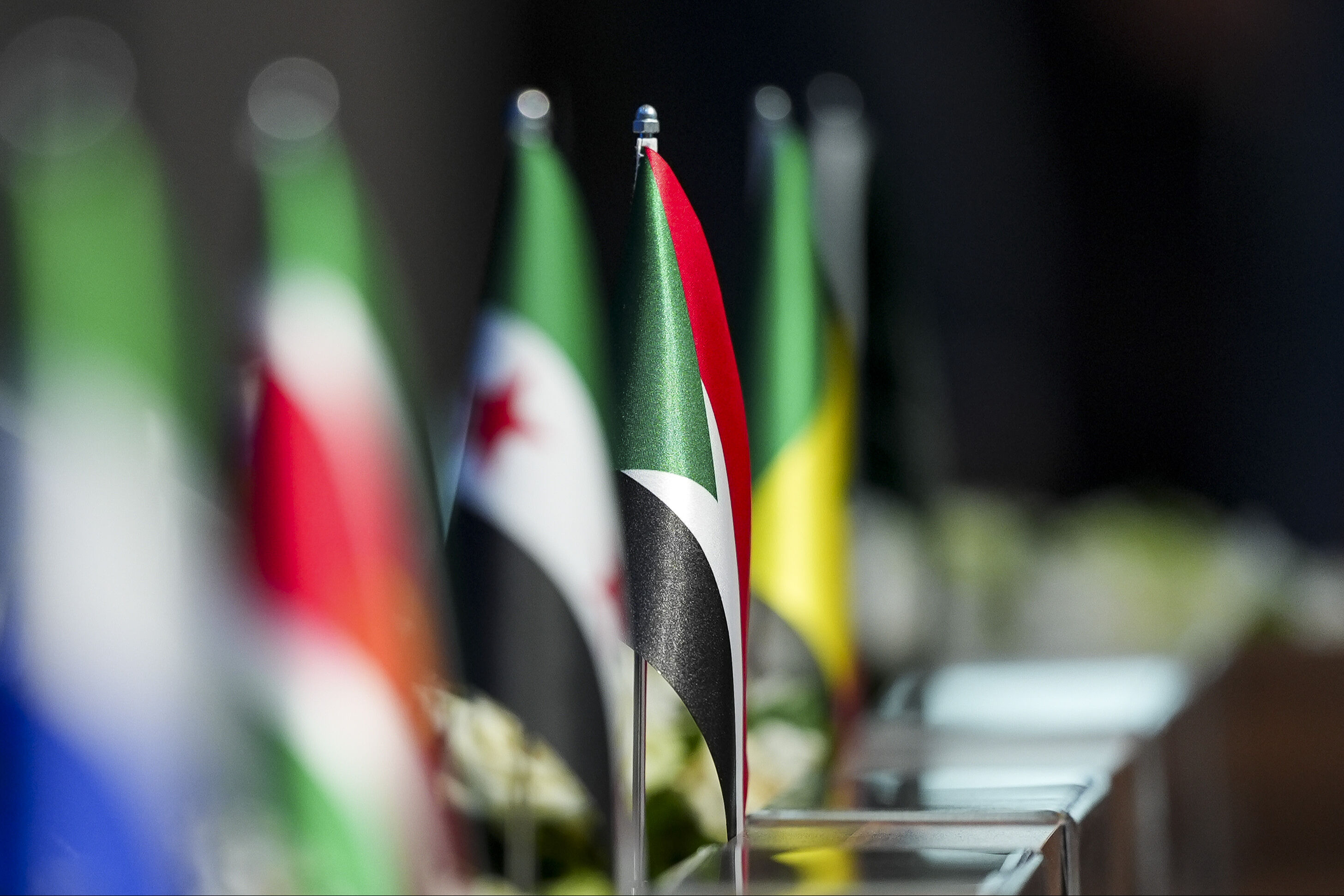 İstanbul'dan tüm dünyaya çağrı! İİT İran'a saldırıları şiddetle kınadı İstanbul'dan tüm dünyaya çağrı! İİT İran'a saldırıları şiddetle kınadı - 2. Resim