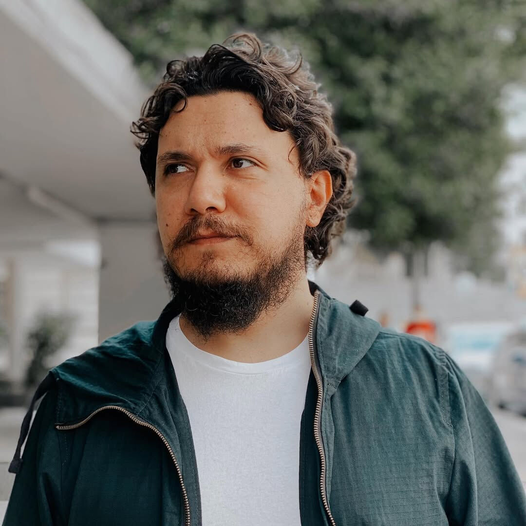 Aile Saadeti senaristi kim? Burak Aksak dizi ve filmleri Burak Aksak kimdir