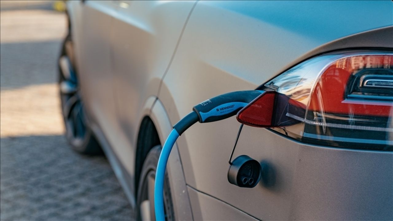 Elektrikli otomobil aldatmacası! 15,8 milyon lira ceza kesildi Elektrikli otomobil aldatmacası! 15,8 milyon lira ceza kesildi