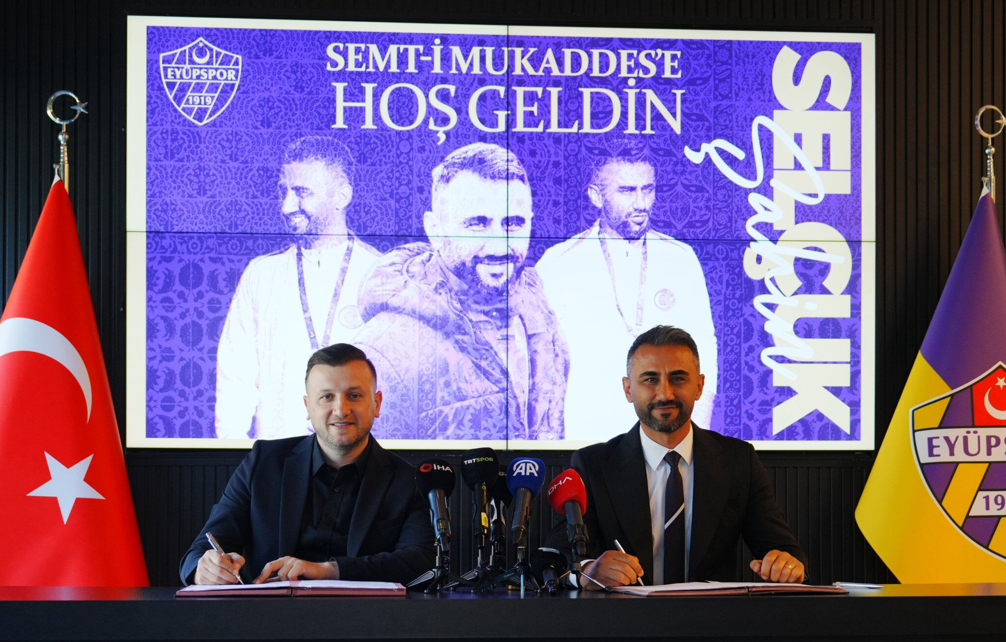 Fenerbahçe'de ayrılık: Takım takım geziyor! Selçuk Şahin'li Eyüpspor transfer etti Fenerbahçe'de ayrılık: Takım takım geziyor! Selçuk Şahin'li Eyüpspor transfer etti - 1. Resim