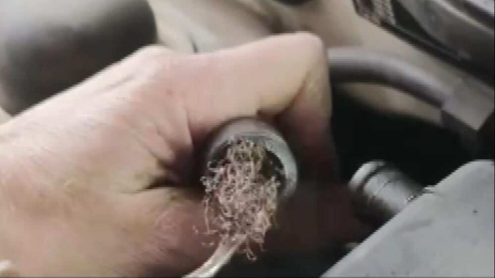 İkinci el ara&ccedil; satışında bu da oldu! Ekspertizde motordan &ccedil;ıkan hayrete d&uuml;ş&uuml;rd&uuml;: İlk defa karşılaştık - 1. Resim