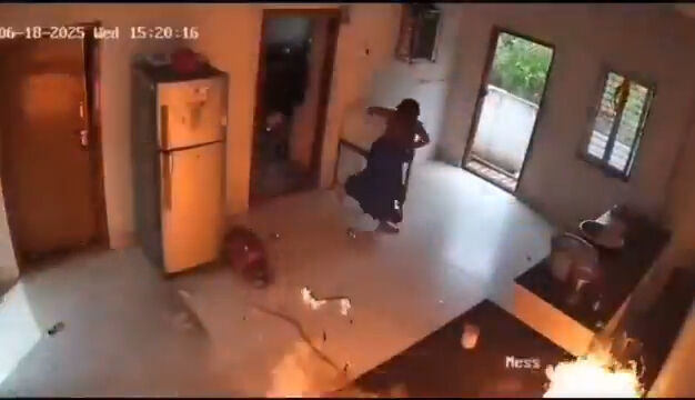 İzleyenleri hayrete düşüren olay! Tüpteki gaz kaçağı faciayla sonlandı - 2. Resim