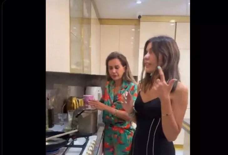 Nihal Candan’ın ölümünden günler sonra Bahar Candan ve Dilan Polat’tan tepki çeken helva paylaşımı! Nihal Candan’ın ölümünden günler sonra Bahar Candan ve Dilan Polat’tan tepki çeken helva paylaşımı! - 3. Resim