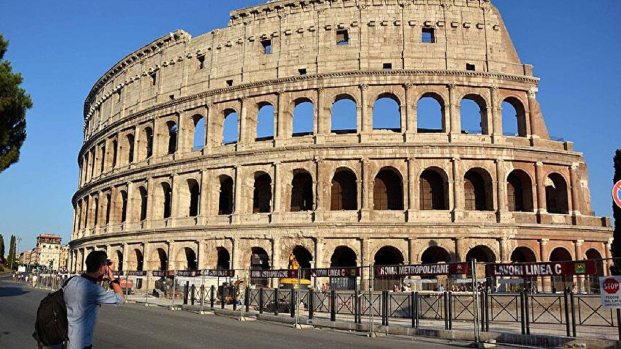 Roma’da bir ilk! Hazreti Mevlâna’nın çağrısı Kolezyum’da yankılanacak Roma’da bir ilk! Hazreti Mevlâna’nın çağrısı Kolezyum’da yankılanacak