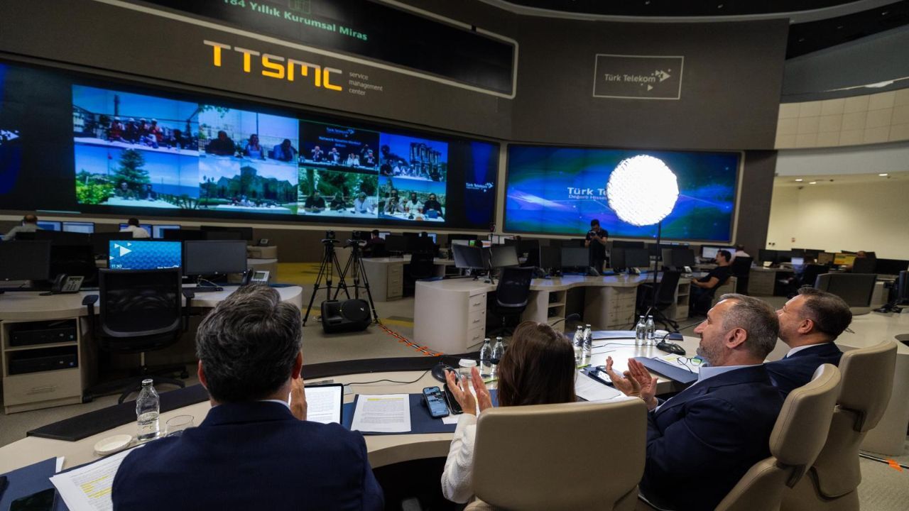 Türk Telekom, Türkiye’yi uçtan uca yüksek hızlı fiber internetle ördü, 7 bölgenin 7 ilinde fiberin gücü deneyimlendi Türk Telekom, Türkiye’yi uçtan uca yüksek hızlı fiber internetle ördü, 7 bölgenin 7 ilinde fiberin gücü deneyimlendi