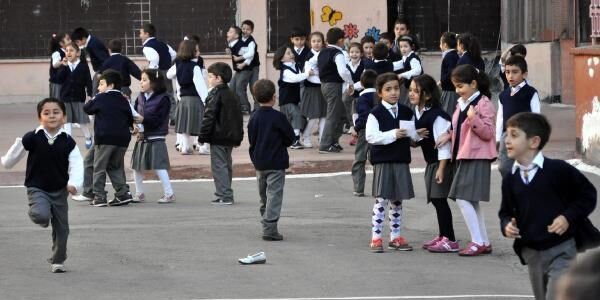 Yusuf Tekin açıkladı! Okullarda serbest kıyafet kaldırıldı mı, forma giymek zorunlu mu? Yusuf Tekin açıkladı! Okullarda serbest kıyafet kaldırıldı mı, forma giymek zorunlu mu? - 2. Resim