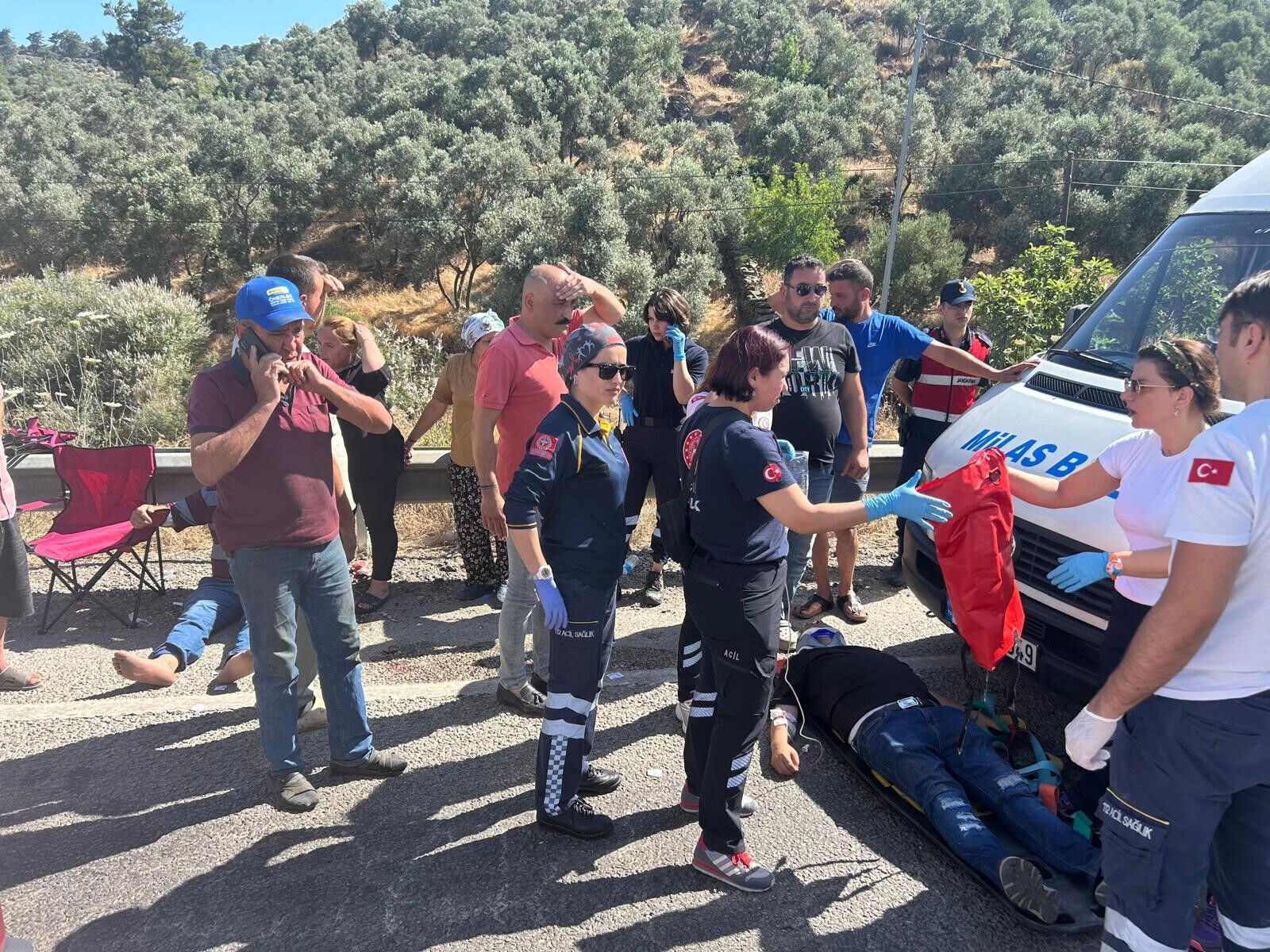 Beton mikseri, dolmuşu biçti! Ölü ve yaralılar var - 2. Resim