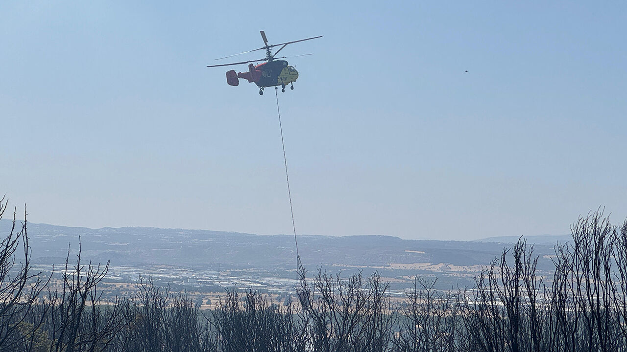 Birçok noktada yangın! Dumanlar gökyüzünü kapladı - 4. Resim