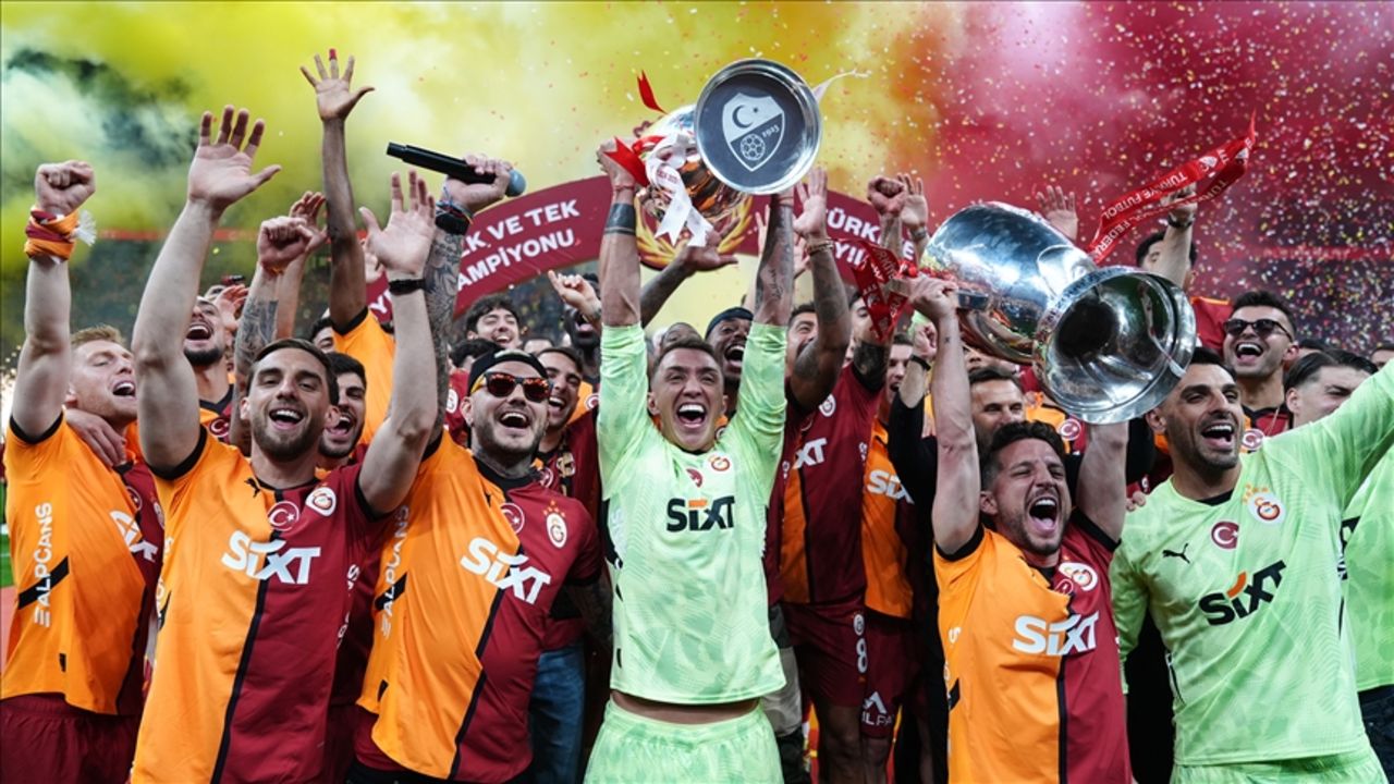 Galatasaray 26 Haziran’da ne açıklayacak? 'Kutlama asla bitmez' anlamı Galatasaray 26 Haziran’da ne açıklayacak? 'Kutlama asla bitmez' anlamı