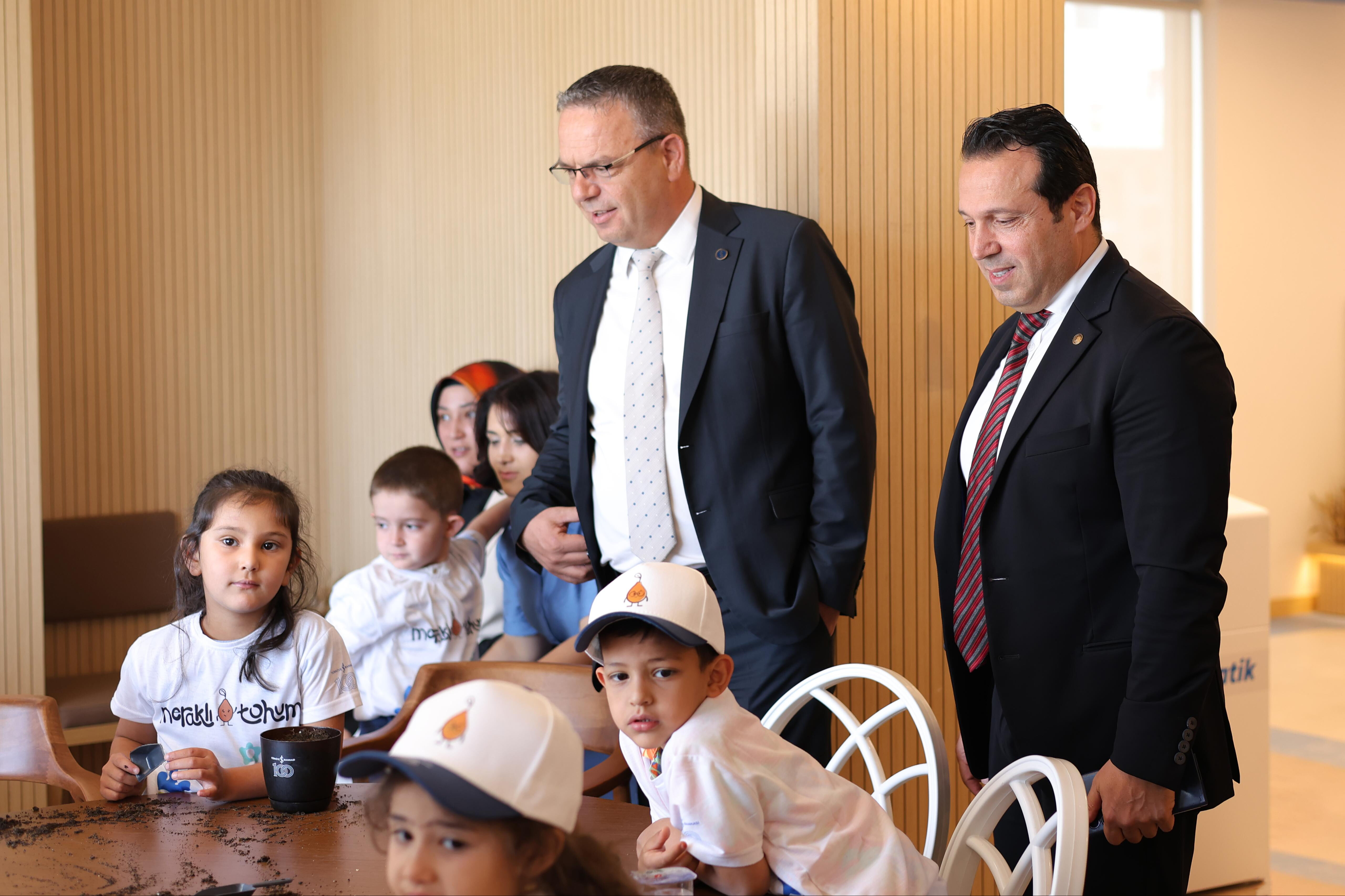 İş Bankası’ndan Kahramanmaraş Elbistan’da tarım ihtisas şubesi İş Bankası’ndan Kahramanmaraş Elbistan’da tarım ihtisas şubesi - 1. Resim