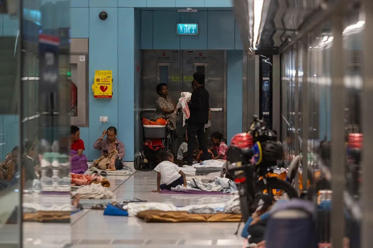 İsrail'i füze korkusu sardı! Ateşkes bozuldu: 11. geceyi de böyle geçirdiler - 1. Resim