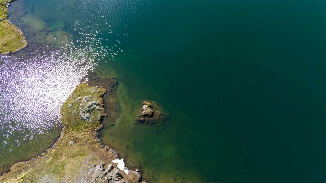 Rakım 3 bin 200! Yaz ve kar bir arada, görüntüler mest ediyor - 1. Resim