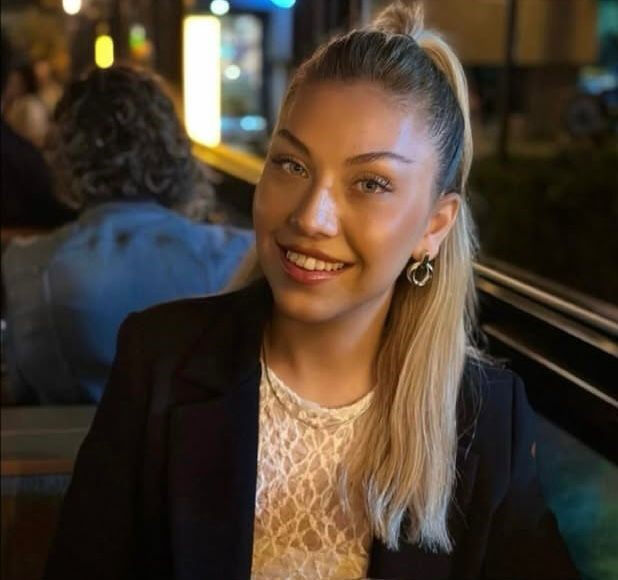 Sokak ortasında adım adım dehşet! Bıçakladı yetmedi ambulansı da engellemeye çalıştı - 2. Resim