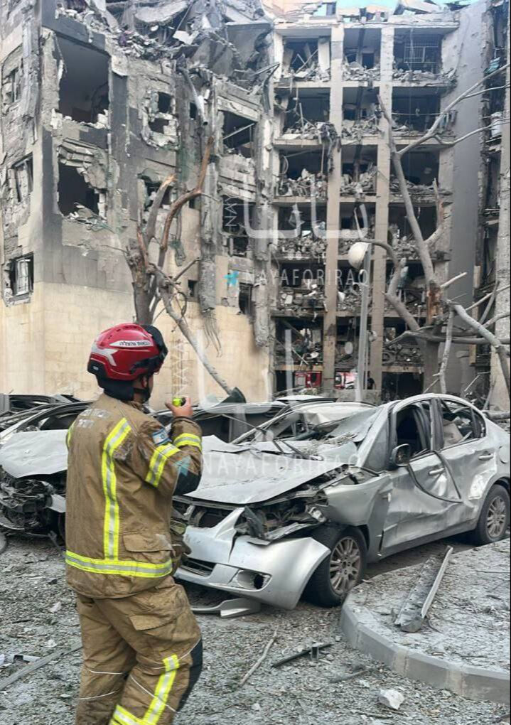 Trump 'ateşkes' dedi, kimseden ses çıkmadı! İsrail, Tahran'ı bombalarken İran ise süre verdi - 1. Resim