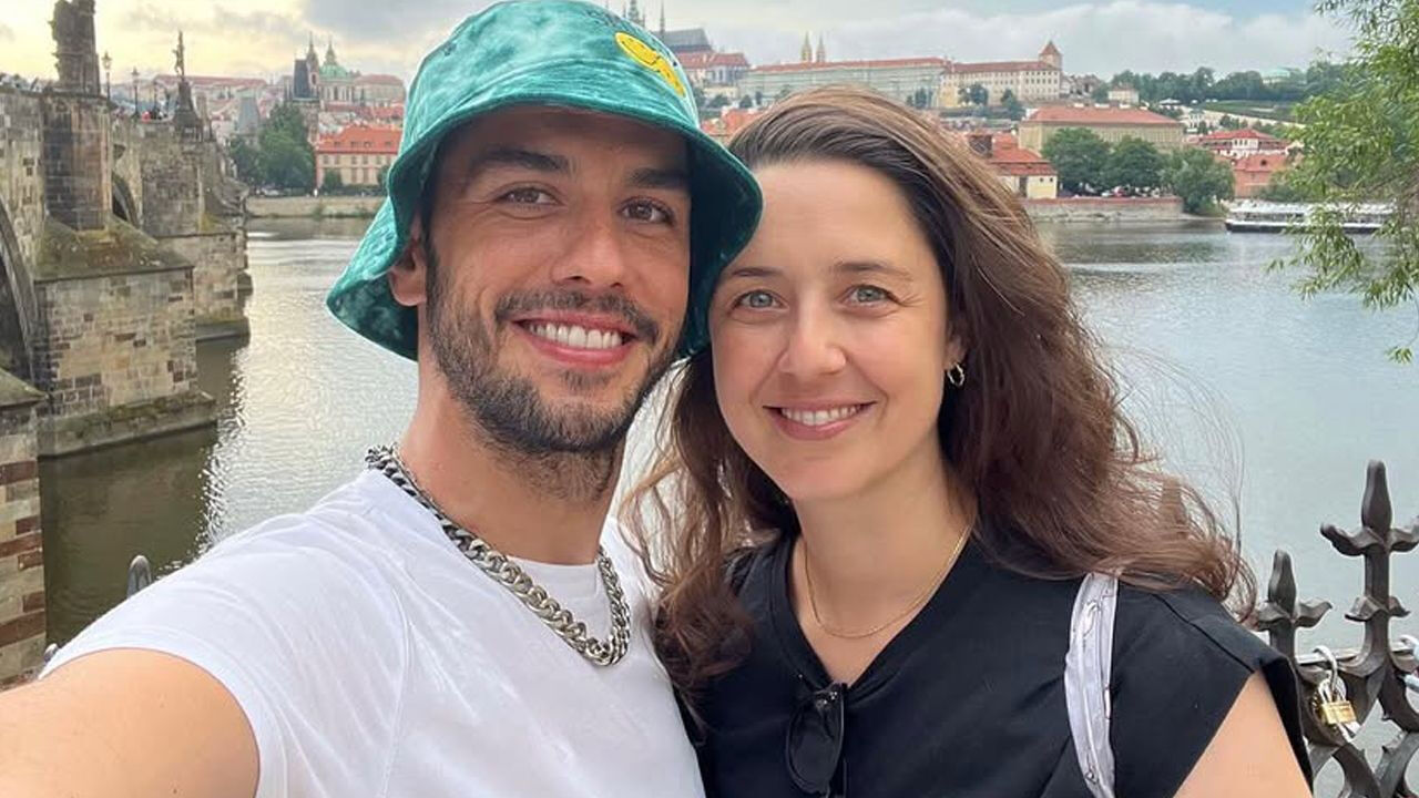 Aras Aydın eşi kim, aralarında kaç yaş fark var? 2022'de evlendi - 1. Resim