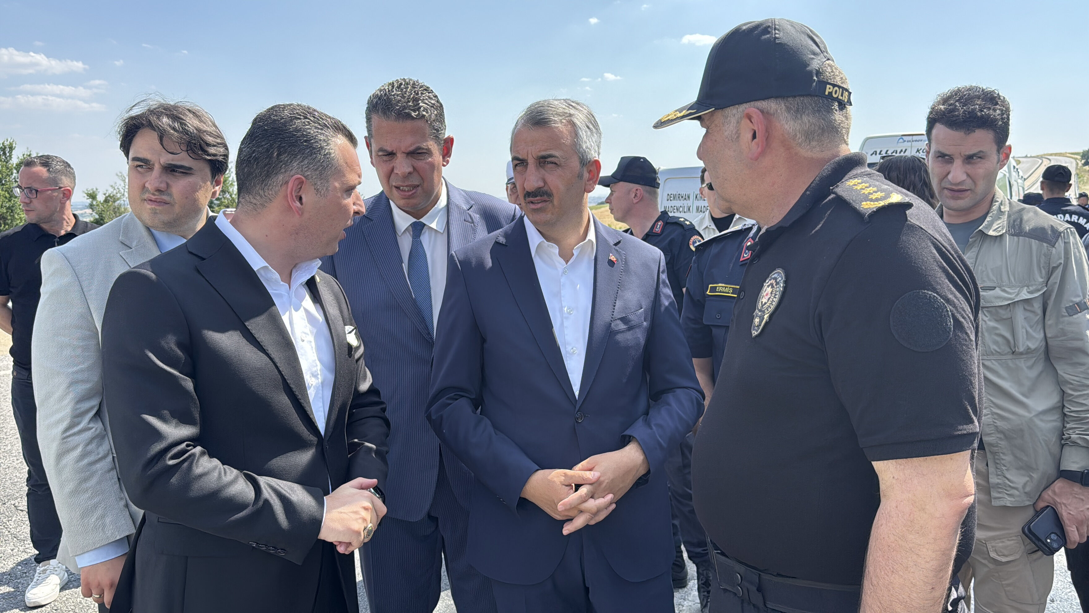 Edirne'de katliam gibi kaza! Otomobil ağaca çarptı: 5 ölü, 1 yaralı - 2. Resim