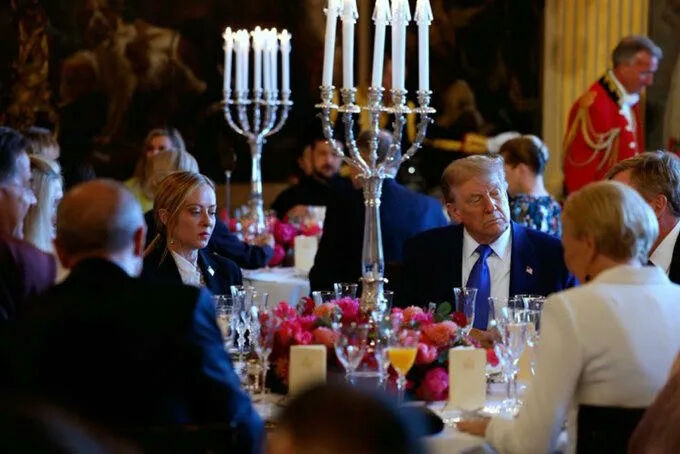 Erdoğan ve Trump yan yana poz verdi! NATO aile fotoğrafında dikkat çeken anlar - 3. Resim