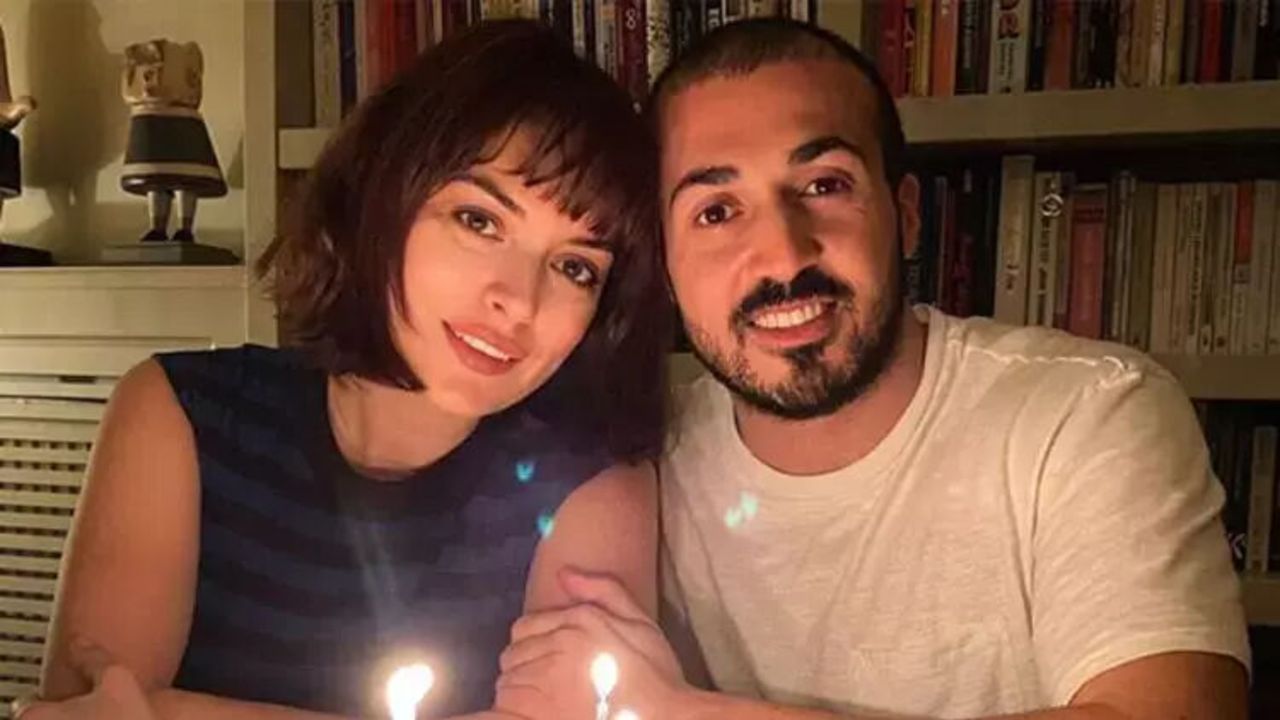 Ezgi Mola'nın eski eşi Mustafa Aksakallı kimdir? Ezgi Mola'nın eski eşi Mustafa Aksakallı kimdir?