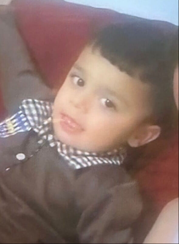 Günün en acı haberi! Otomobilin altında kalan minik Efe kurtarılamadı - 2. Resim