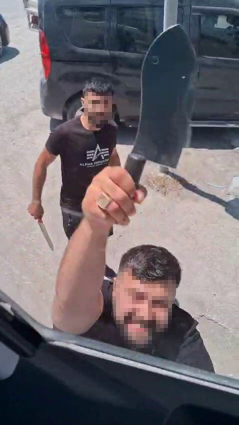 Hatay’da kan donduran olay! Eline aldığı satırla dehşet saçtı - 2. Resim