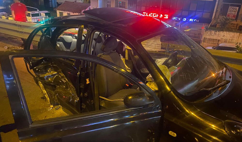 İstanbul'da 6 araçlı zincirleme kaza: Yaralılardan biri çocuk - 1. Resim