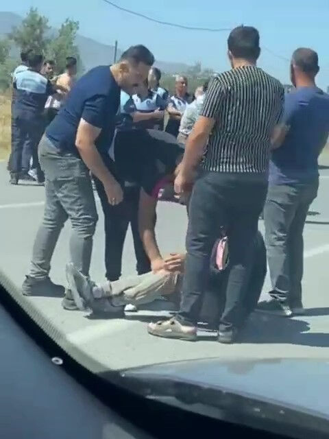 Kaçak yapı yıkımında arbede: 1 yaralı, 2 gözaltı var - 1. Resim