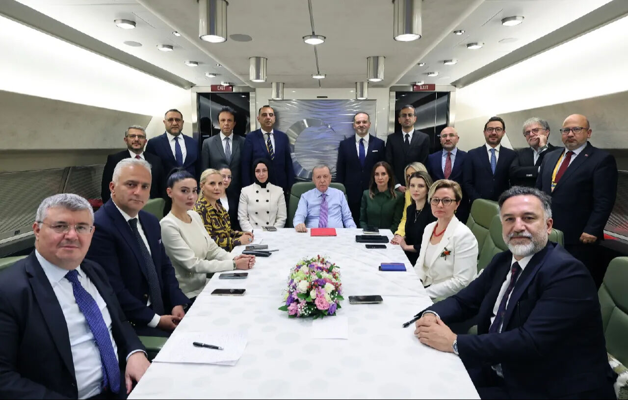 Erdoğan'dan CHP içindeki kavgaya ilk yorum: Ürkmemek elde değil NATO Zirvesi'ni Türkiye Gazetesi Genel Yayın Koordinatörü Yücel Koç da takip etti.