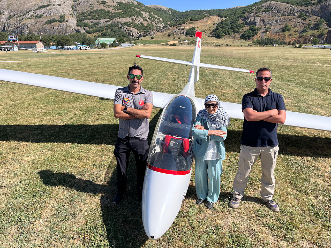 Bir cevapla hayaline kavuştu! 83 yaşındaki Mürüvvet teyzeyi görenler hayret etti - 1. Resim