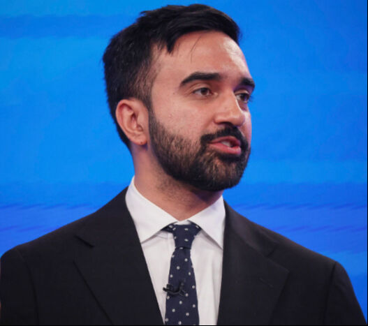 New York’ta tarihi seçim! Trump, Müslüman aday Mamdani’ye verdi veriştirdi:  Tüm aptallar onu destekliyor - 1. Resim