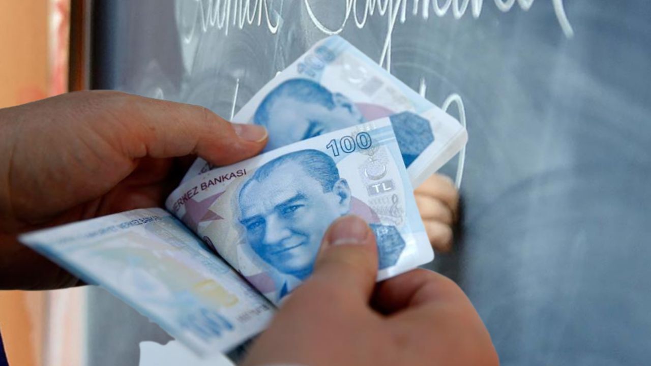 Öğretmenler 2025 Temmuz zammını bekliyor: Öğretmen, uzman öğretmen ve başöğretmen maaşları 2025 ne kadar olacak? Öğretmenler 2025 Temmuz zammını bekliyor: Öğretmen, uzman öğretmen ve başöğretmen maaşları 2025 ne kadar olacak?