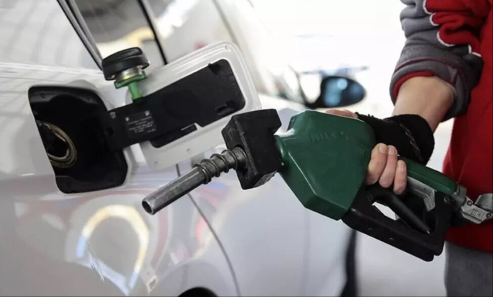 Tek seferde yapılan en büyük indirim! Akaryakıtta tabela değişti Tek seferde yapılan en büyük indirim! Akaryakıtta tabela değişti - 3. Resim