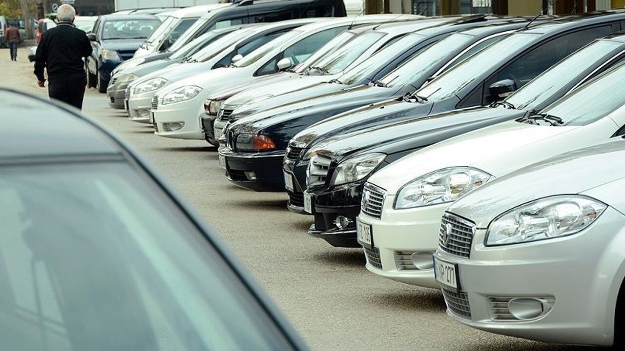 Ticaret Bakanlığı duyurdu: İkinci el oto satışındaki 6 ay-6 bin kilometre kuralı uzatıldı Ticaret Bakanlığı duyurdu: İkinci el oto satışındaki 6 ay-6 bin kilometre kuralı uzatıldı - 1. Resim