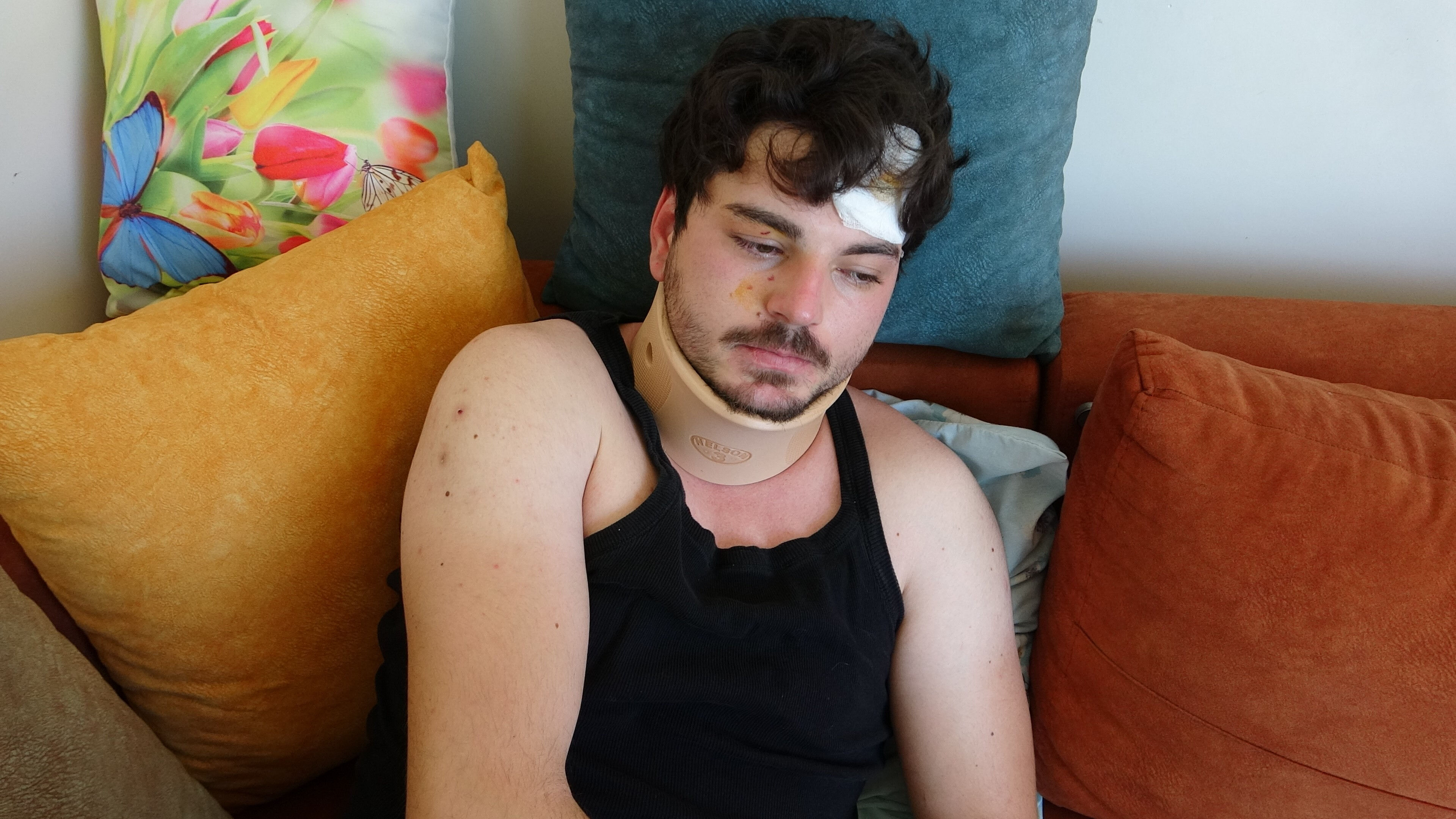 Trafikte ölümden döndü! Oyuncu Mehmet Akif Akdeniz'in annesi konuştu: Trafikte ölümden döndü! Oyuncu Mehmet Akif Akdeniz'in annesi konuştu: