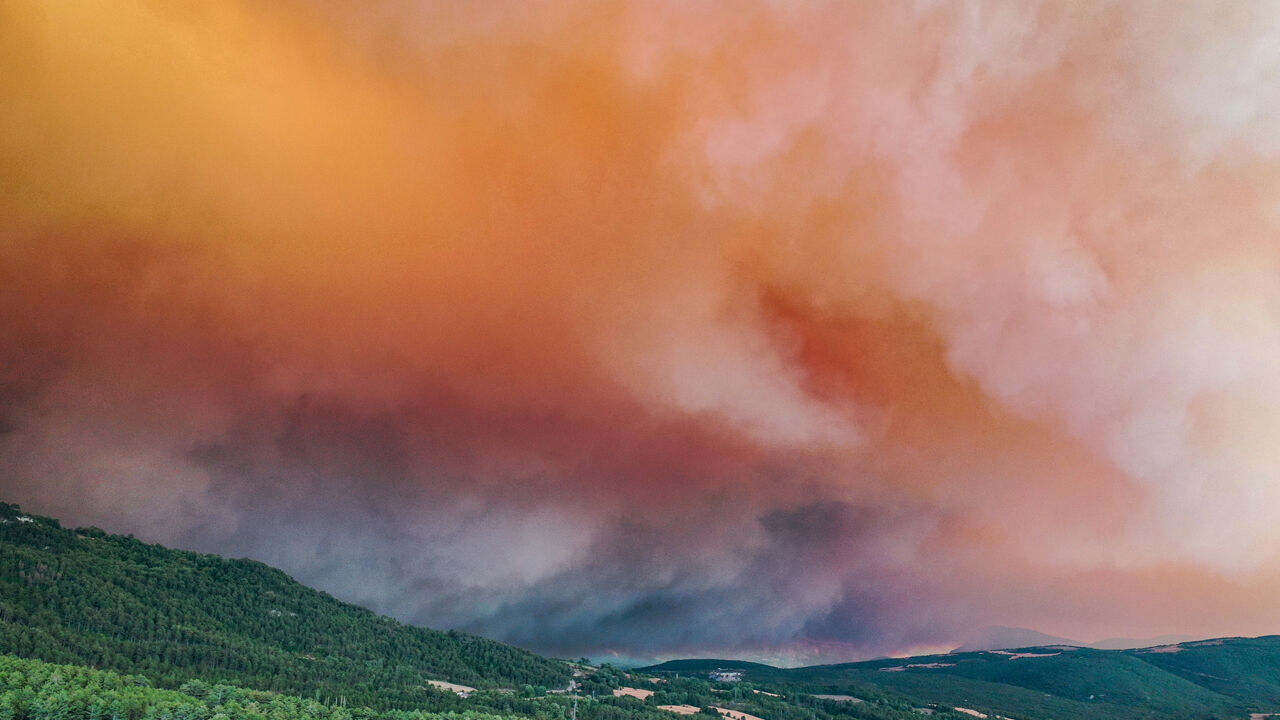 3 ilde ciğerlerimiz yanıyor! Yangın diğer şehre sıçradı: Evler tahliye edildi - 7. Resim