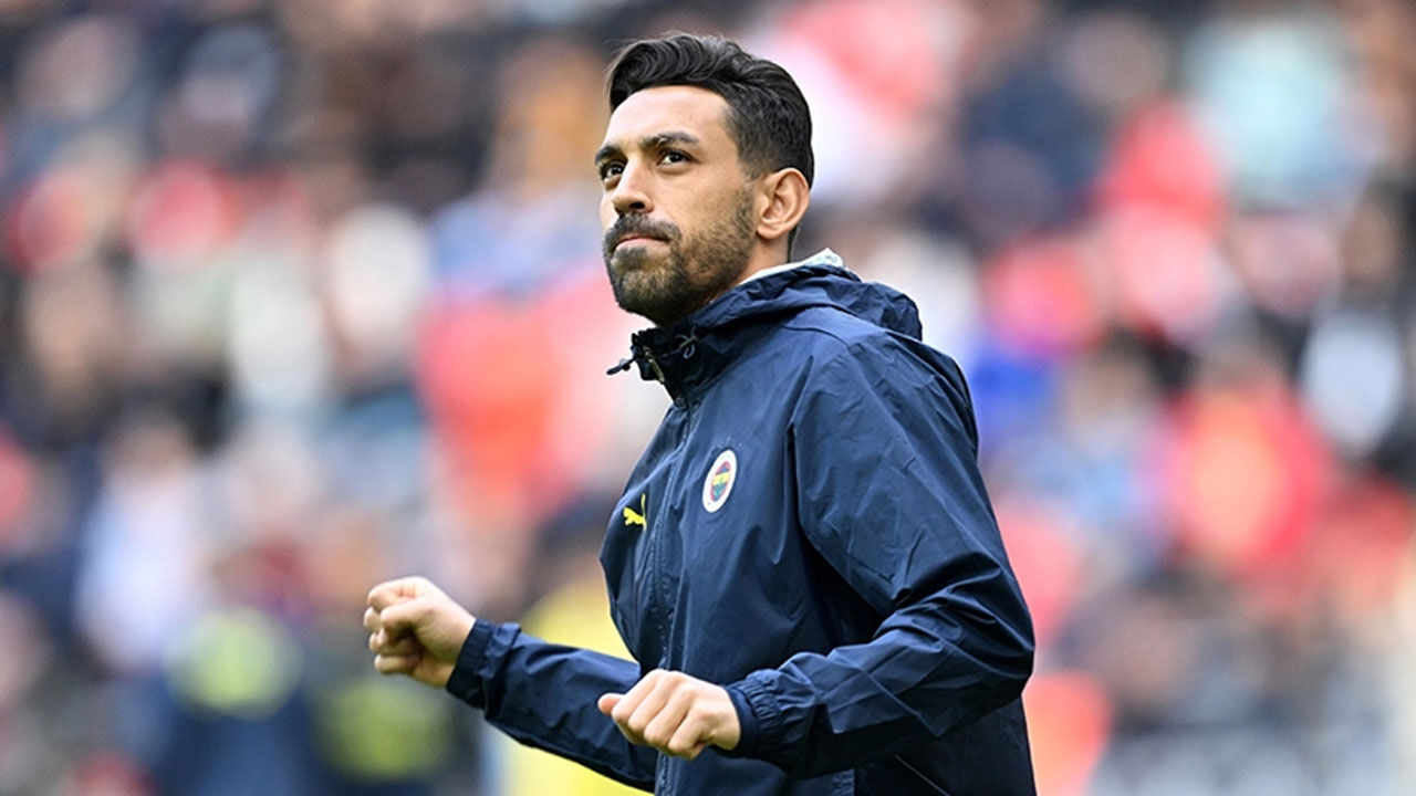 Arda Turan rotasını yeniden Fenerbahçe'ye çevirdi! Hedefinde yıldız isim var Arda Turan rotasını yeniden Fenerbahçe'ye çevirdi! Hedefinde yıldız isim var - 1. Resim