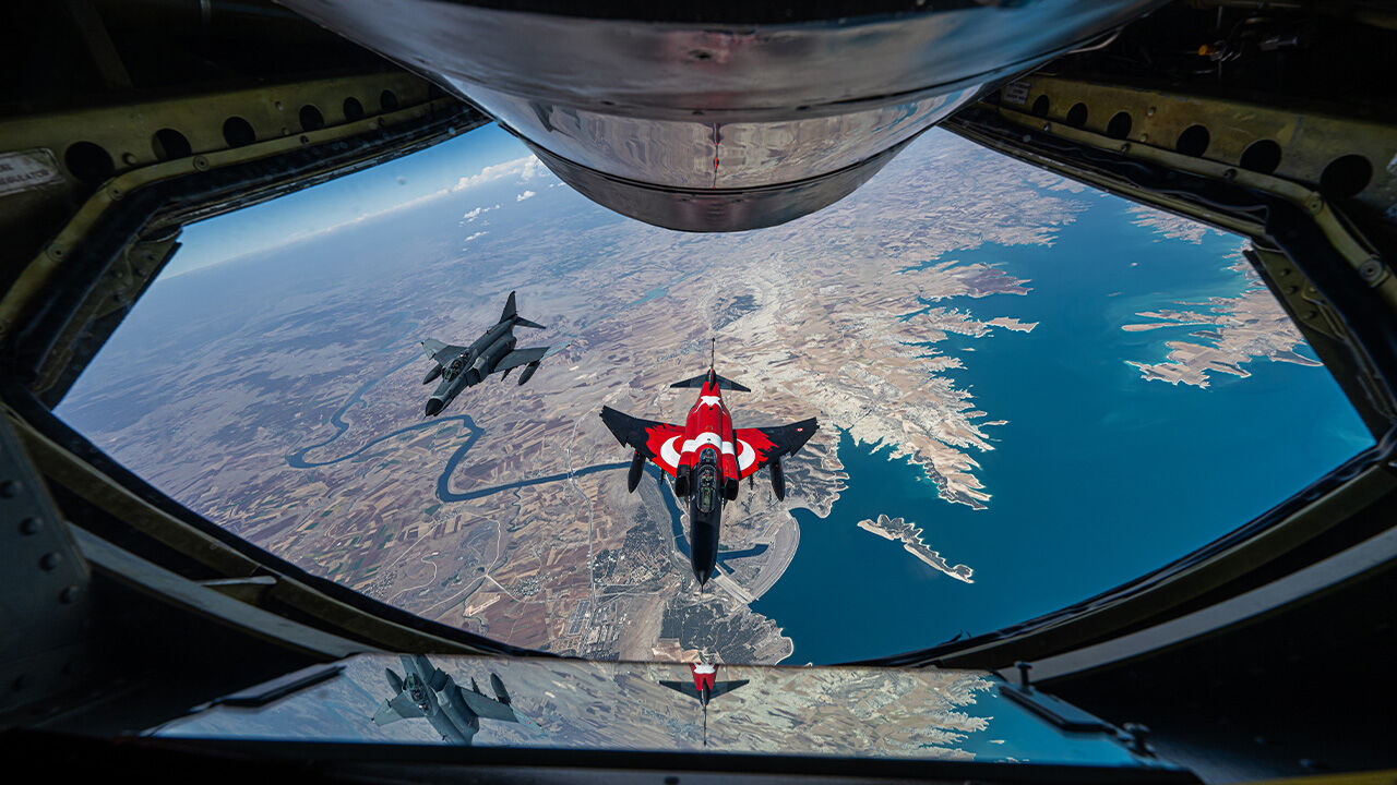 Asenalar Filo, gök vatandaki en büyük desteğimiz! F-16 deposunu 3 dakikada dolduruyor - 4. Resim