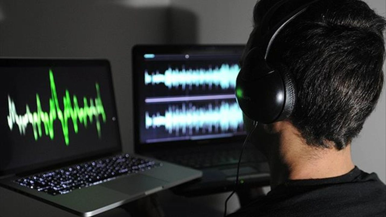 Bakanlık verilerini satmışlar! 7 ilde "askeri ve siyasal casusluk" operasyonu: Çok sayıda gözaltı Bakanlık verilerini satmışlar! 7 ilde "askeri ve siyasal casusluk" operasyonu: Çok sayıda gözaltı