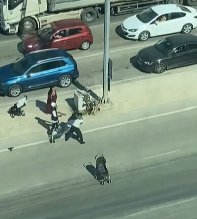 Dilencilerin kavgası, foyalarını ortaya çıkardı! Bebek arasından bakın ne çıktı - 1. Resim