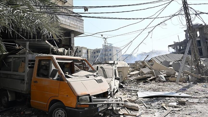 Dumanlar yükseliyor! İsrail, Güney Lübnan'ı bombaladı - 1. Resim