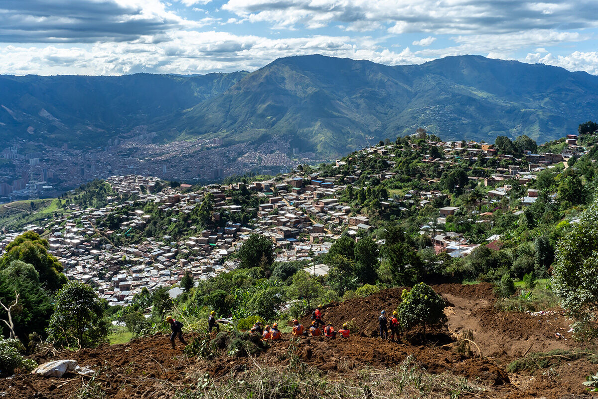Kolombiya'daki toprak kaymasında ölü sayısı 16'ya yükseldi! Çok sayıda kayıp var... - 2. Resim