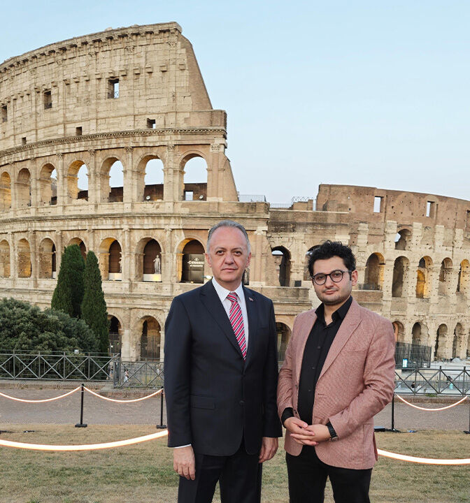 Mevlâna’nın ışığı Roma’yı aydınlattı! İtalya’da tasavvuf sanatla anlatıldı Mevlâna’nın ışığı Roma’yı aydınlattı! İtalya’da tasavvuf sanatla anlatıldı - 2. Resim