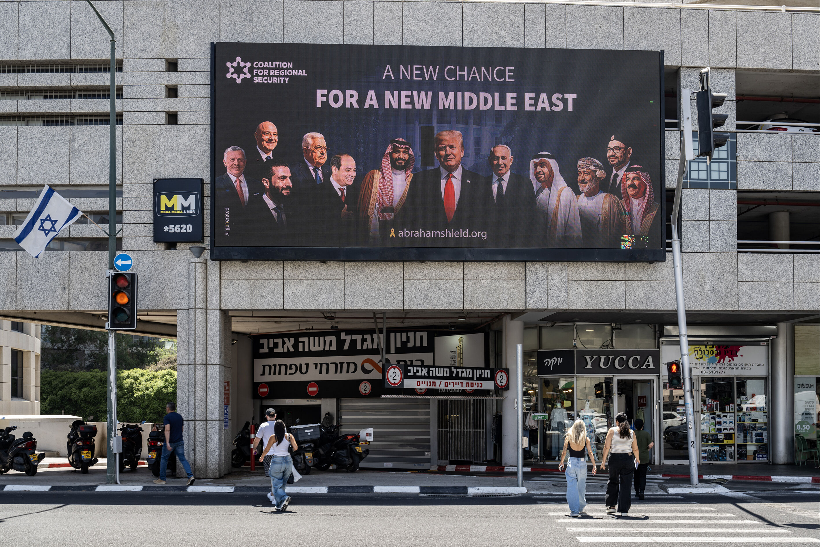 Tel Aviv'de dikkat çeken afiş! 'Yeni Ortadoğu' planı tıkır tıkır işliyor - 2. Resim