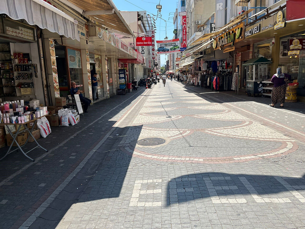 Termometreler patlama seviyesine geldi! Aşırıcı sıcaklara karşı uzmanlar uyardı... Türkiye serinlemeye çalışıyor - 1. Resim