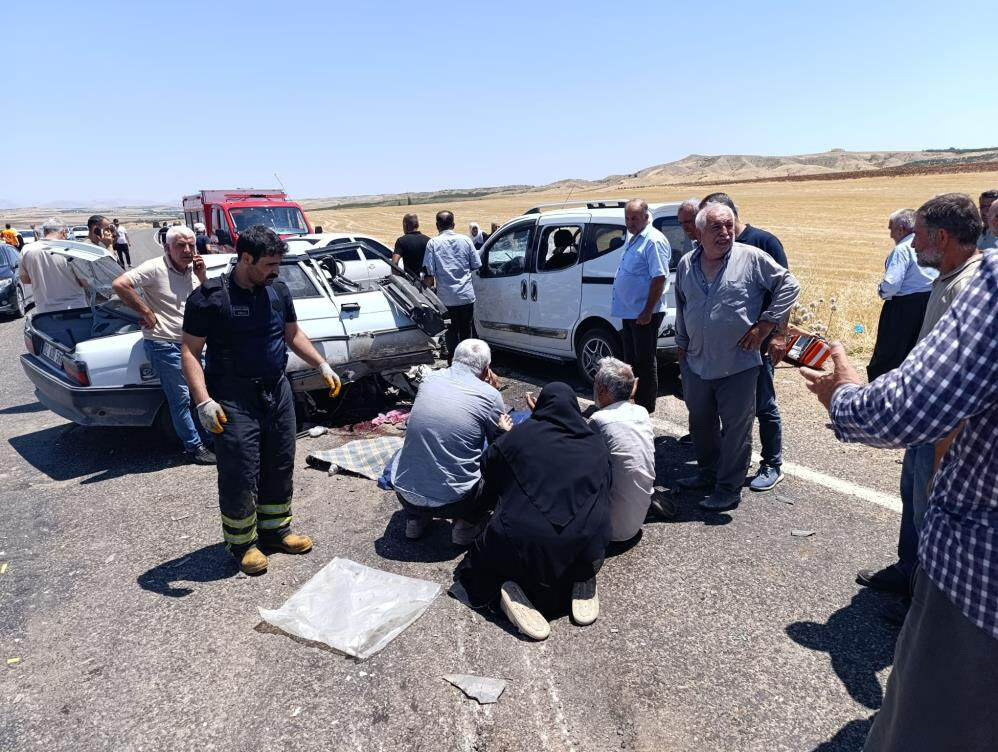 Adıyaman'da katliam gibi kaza! Çok sayıda ölü ve yaralı var - 4. Resim