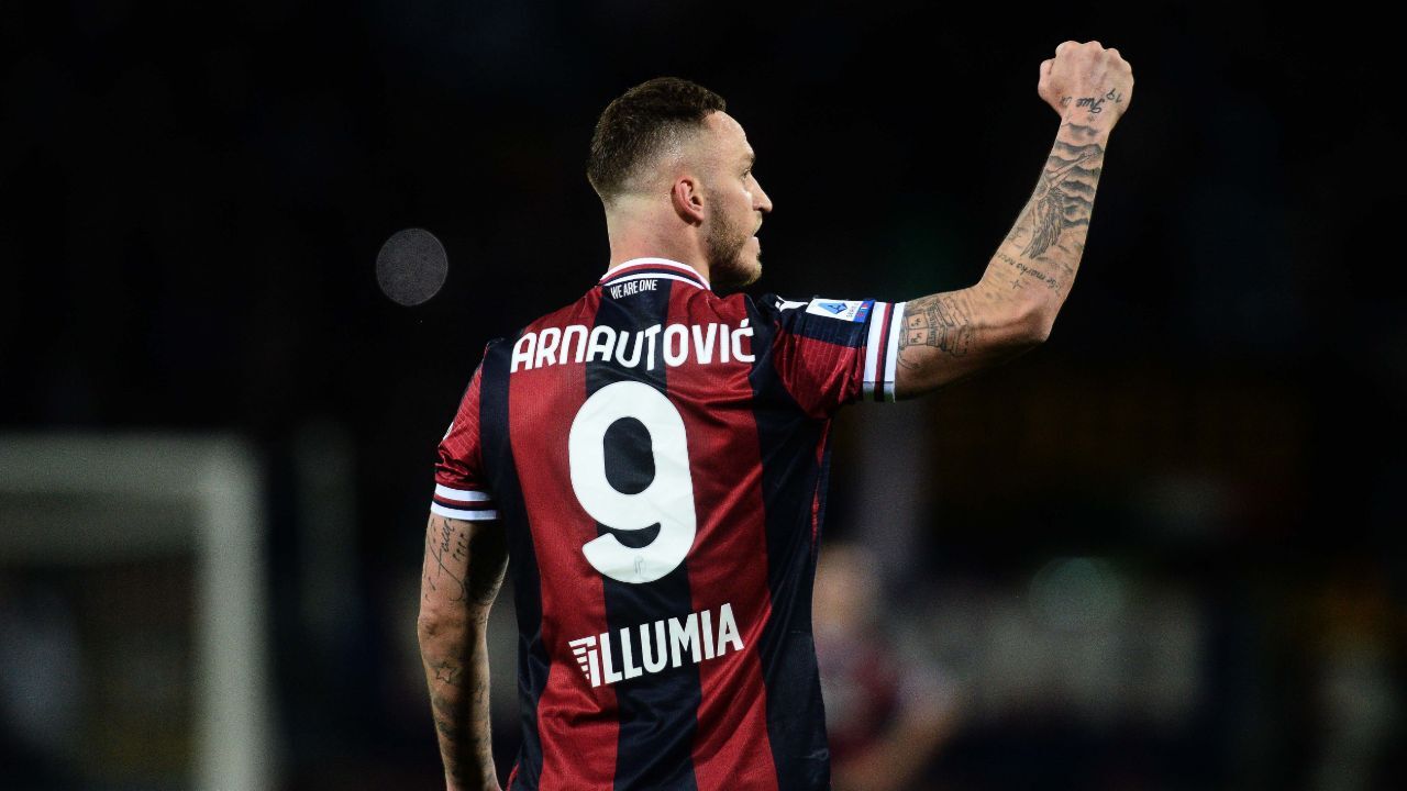 Beşiktaş'tan Marko Arnautovic bombası! Veli Kavlak detayı ortaya çıktı Beşiktaş'tan Marko Arnautovic bombası! Veli Kavlak detayı ortaya çıktı