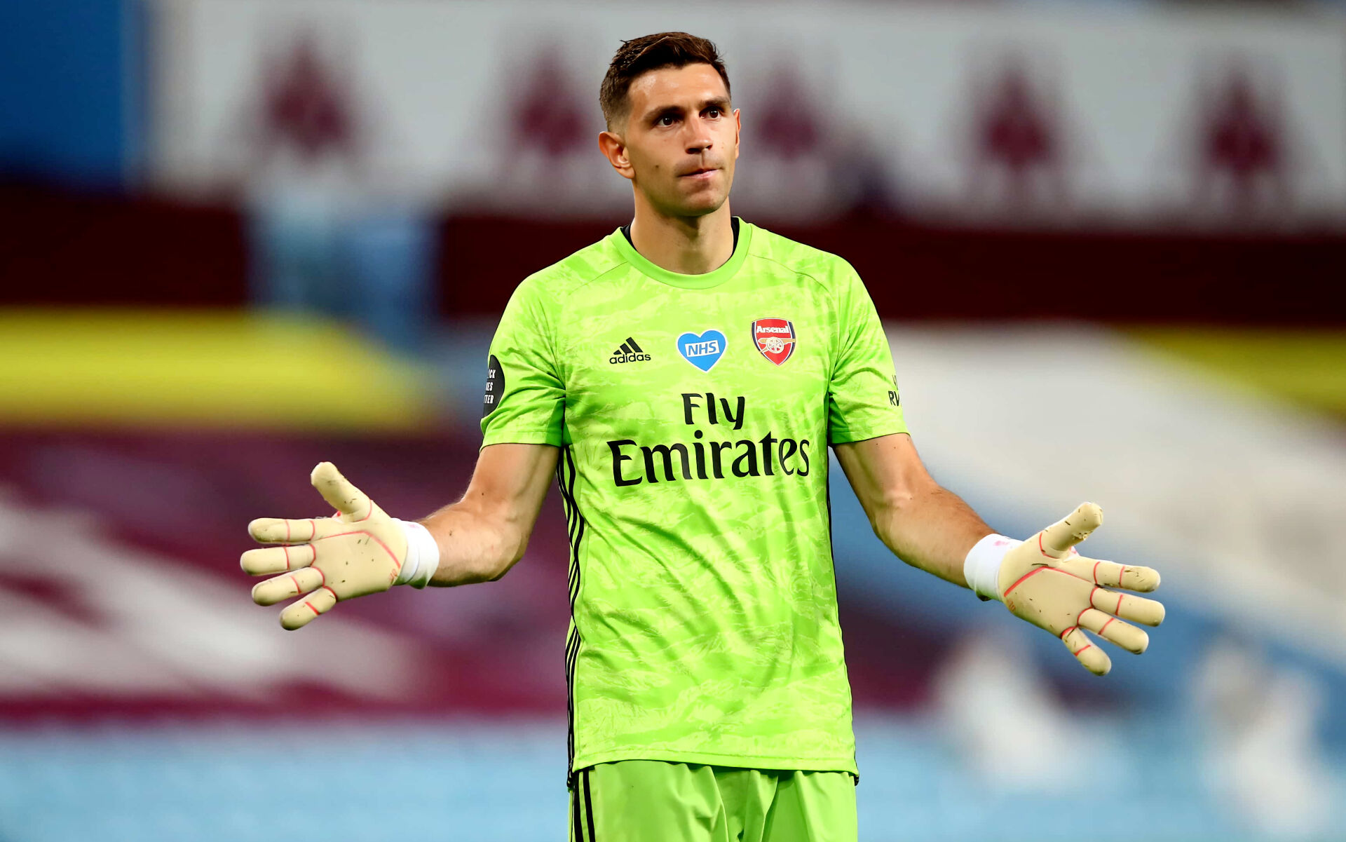 Chelsea ve Manchester United, Emiliano Martinez için karşı karşıya! - 1. Resim