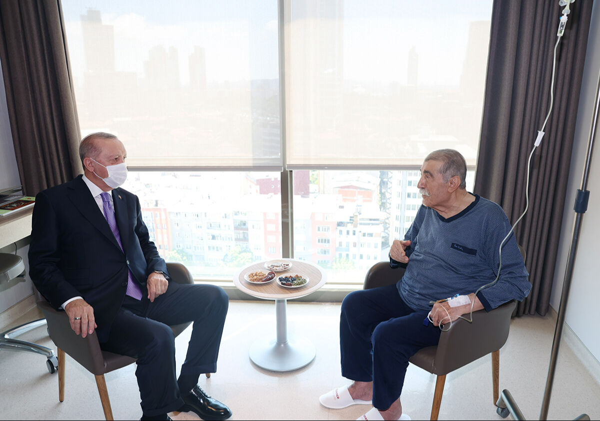 Cumhurbaşkanı Erdoğan'dan hastanede Hasan Basri Yalçın'a ziyaret - 2. Resim