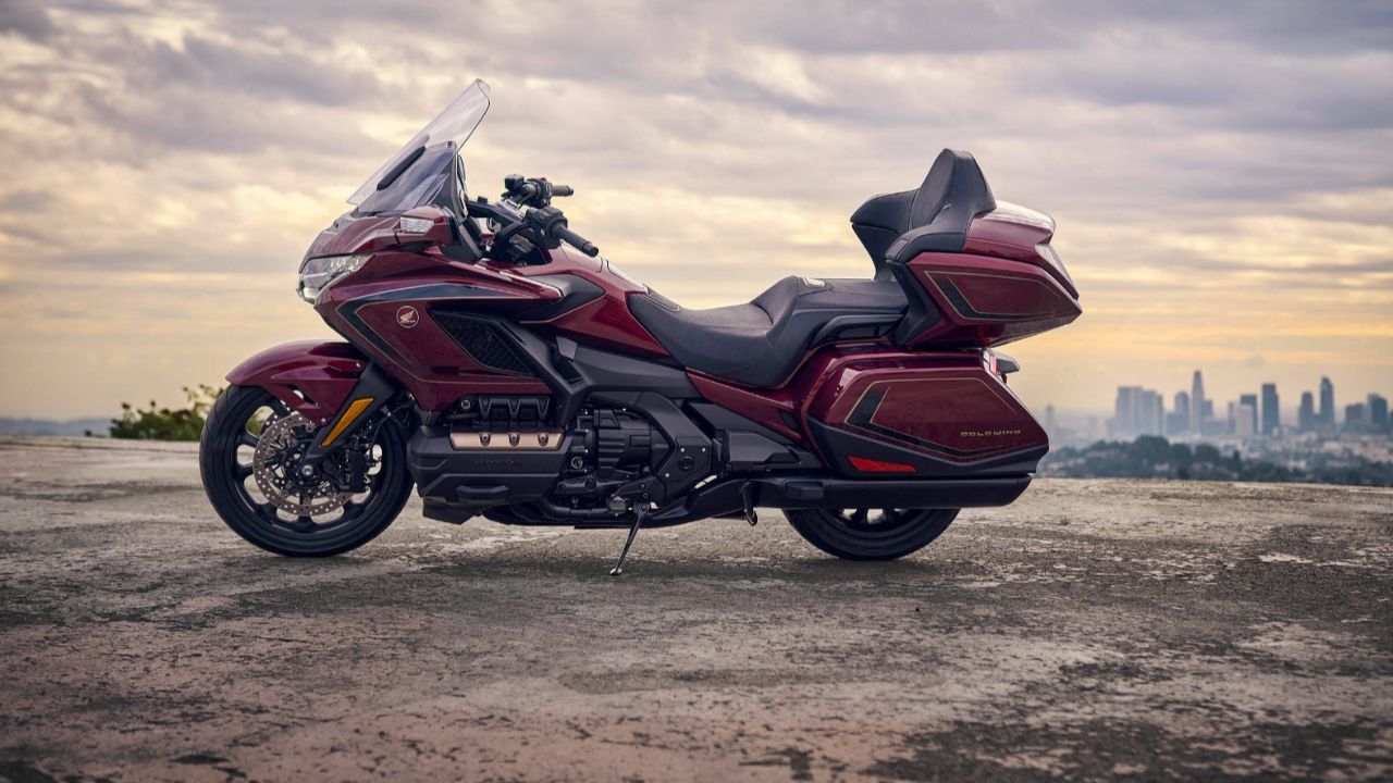 Honda Gold Wing’in 50’nci yıla özel versiyonu Türkiye’de Honda Gold Wing’in 50’nci yıla özel versiyonu Türkiye’de