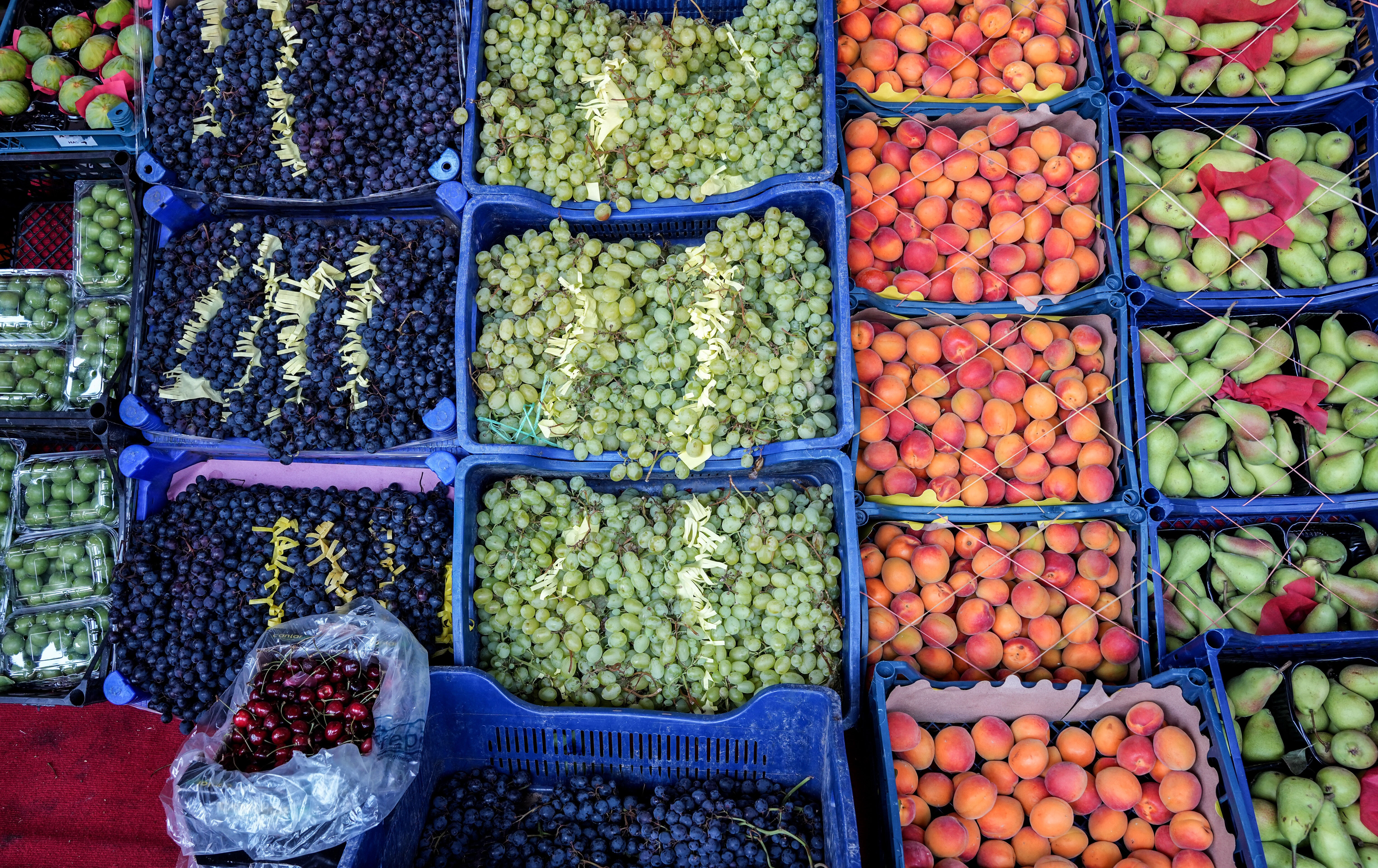 Kilosu 600 lira! Hal esnafı uyardı: Fiyatlar düşmez, meyve bu sene sıkıntı - 1. Resim