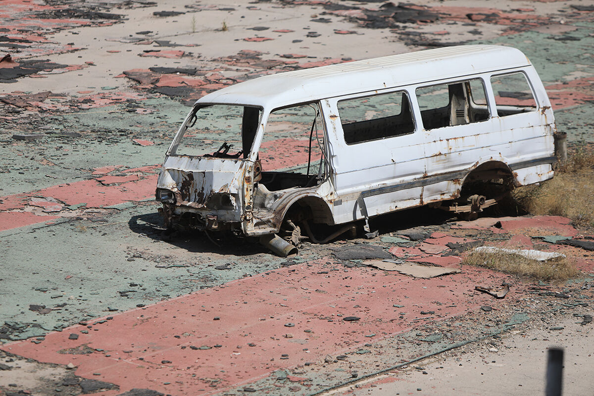 Masumlar buradan bombalandı! Yüzlerce maça şahitlik eden tarihi stadyumun son hali dikkat çekti - 7. Resim